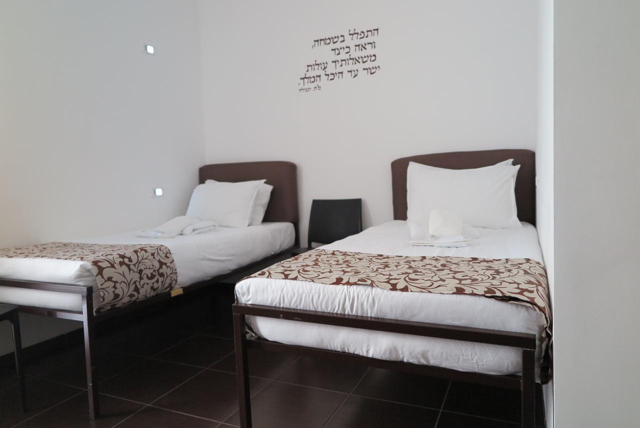 Hotel One Umanʼ Екстериор снимка